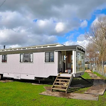 Bed & Breakfast Gypsy Waggon - A On Wheels Amsterdam